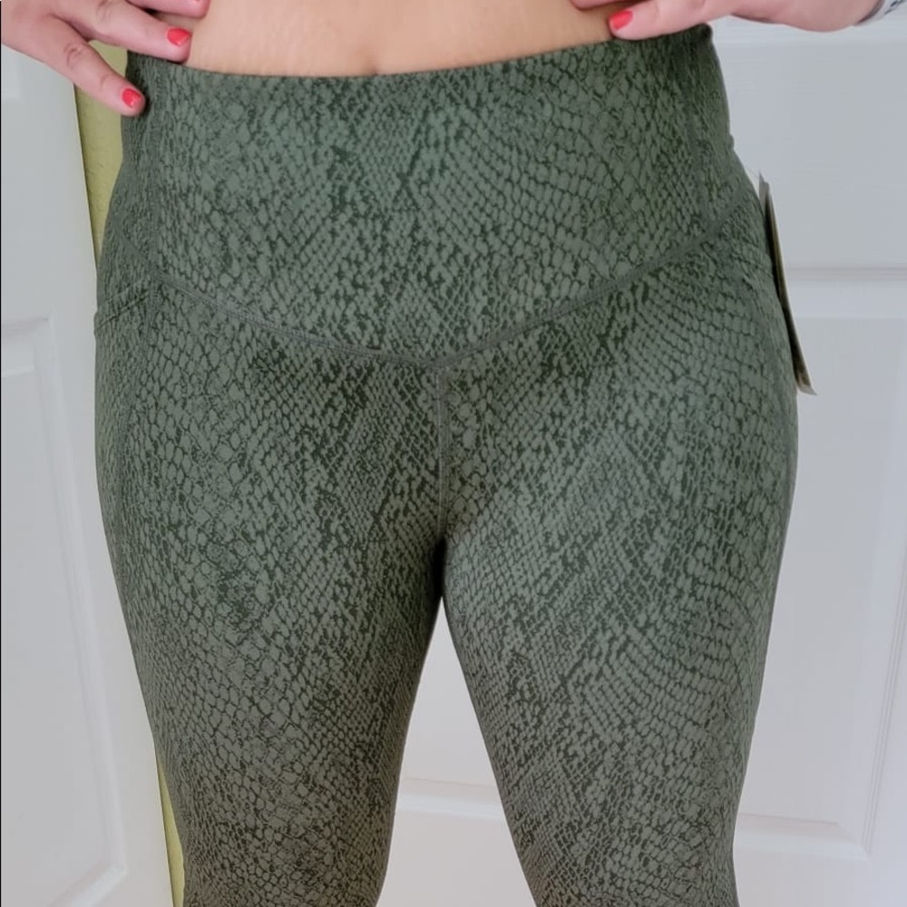 Woman high rise Legging pants